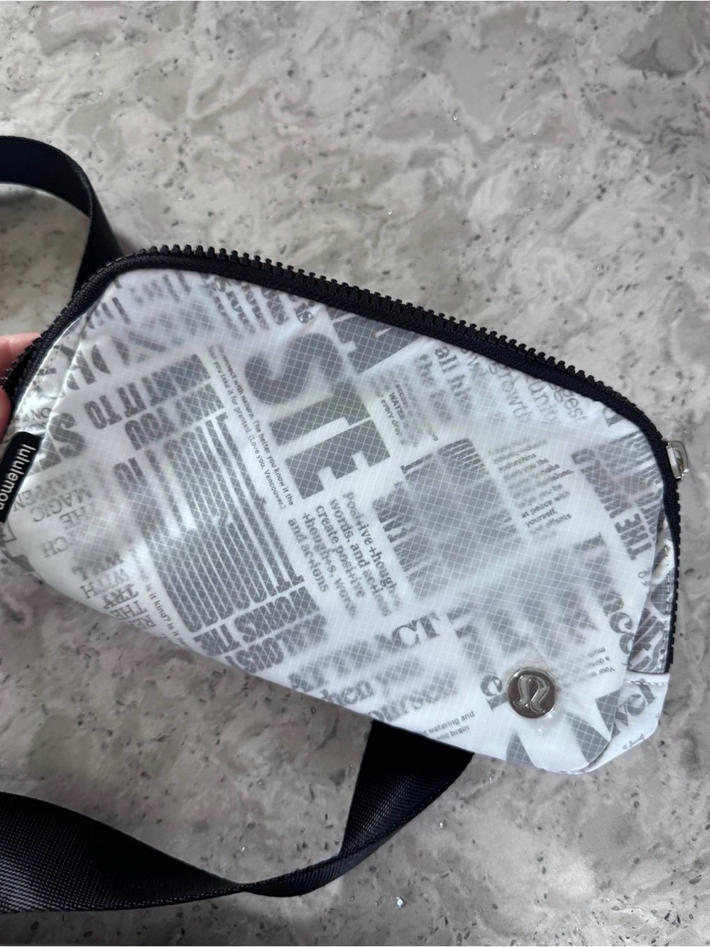 Lululemon Everywhere Belt Bag Manifesto Print